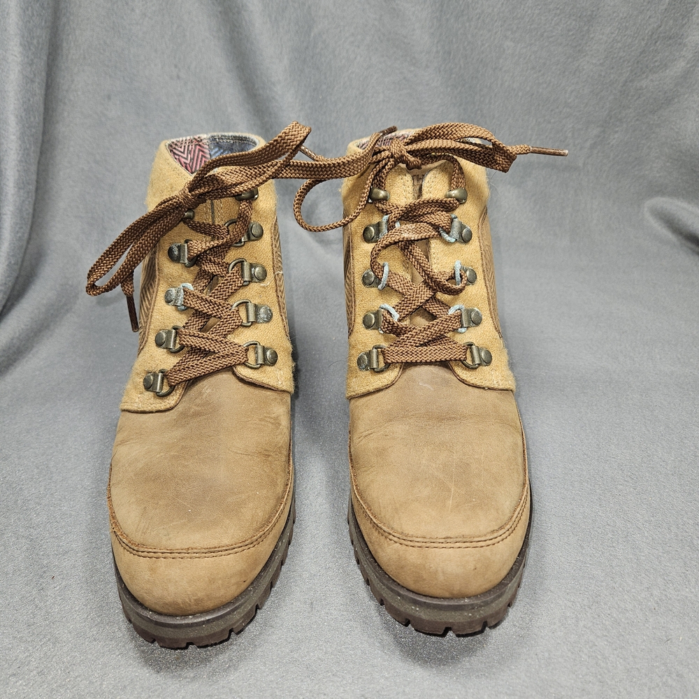 The North Face Brown Lace-Up Leather Hiking Booties
